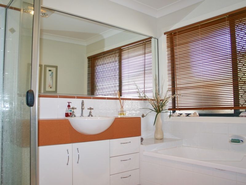 4 Lido Court, Wellington Point QLD 4160