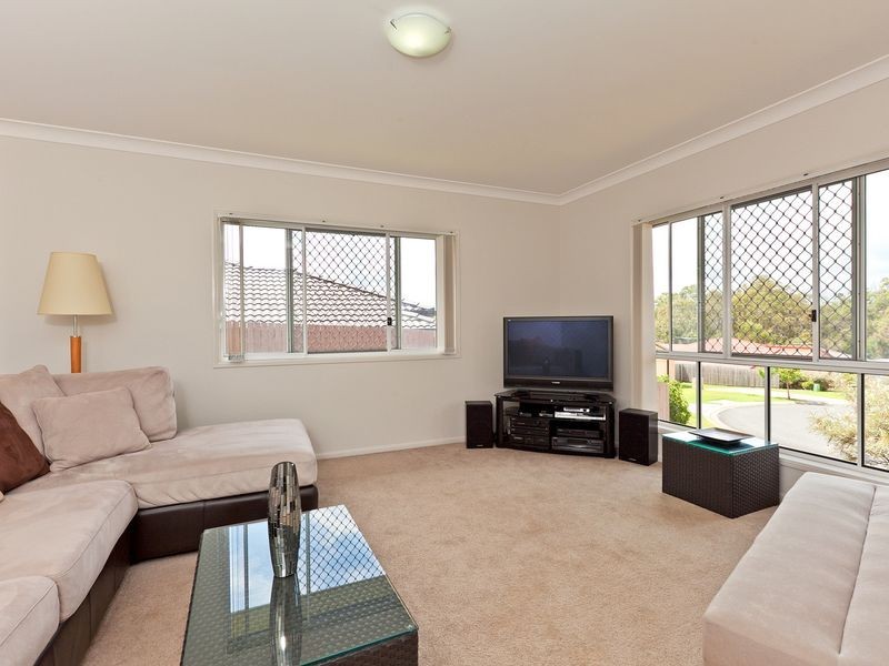 29 Emperor Drive, Redland Bay QLD 4165