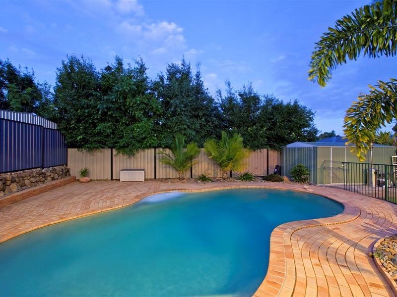 16 Sylvania Street, Wellington Point QLD 4160