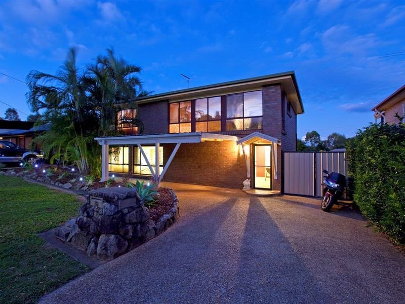 16 Sylvania Street, Wellington Point QLD 4160