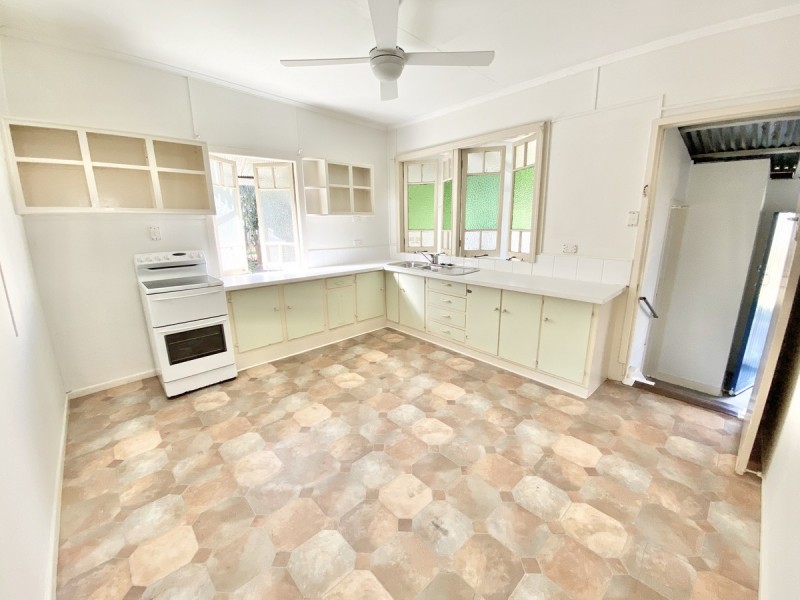 14 Pittwin Road North, Capalaba QLD 4157