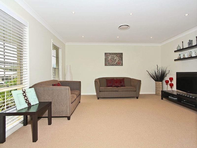 24 Lyndhurst Place, Thornlands QLD 4164