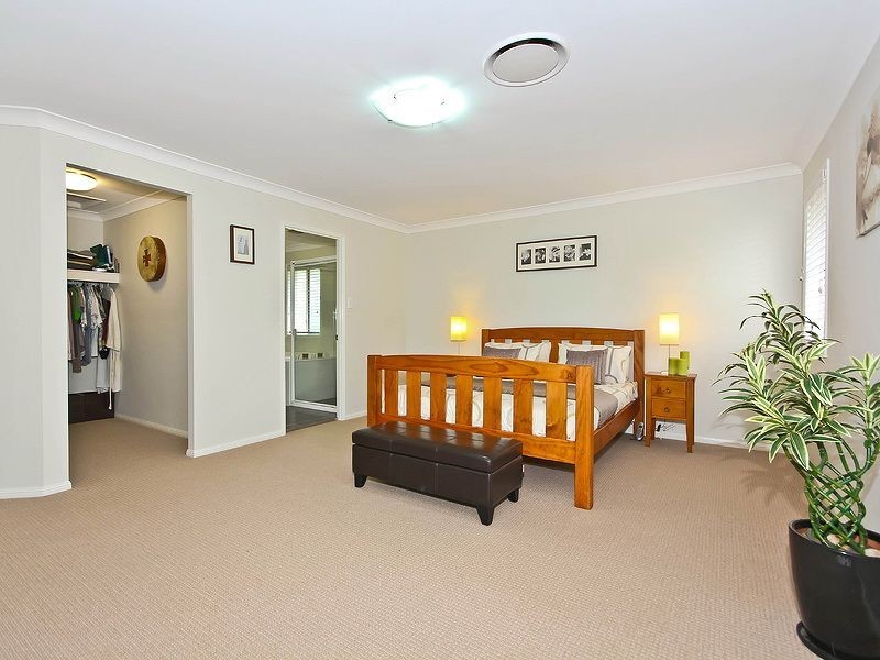 24 Lyndhurst Place, Thornlands QLD 4164