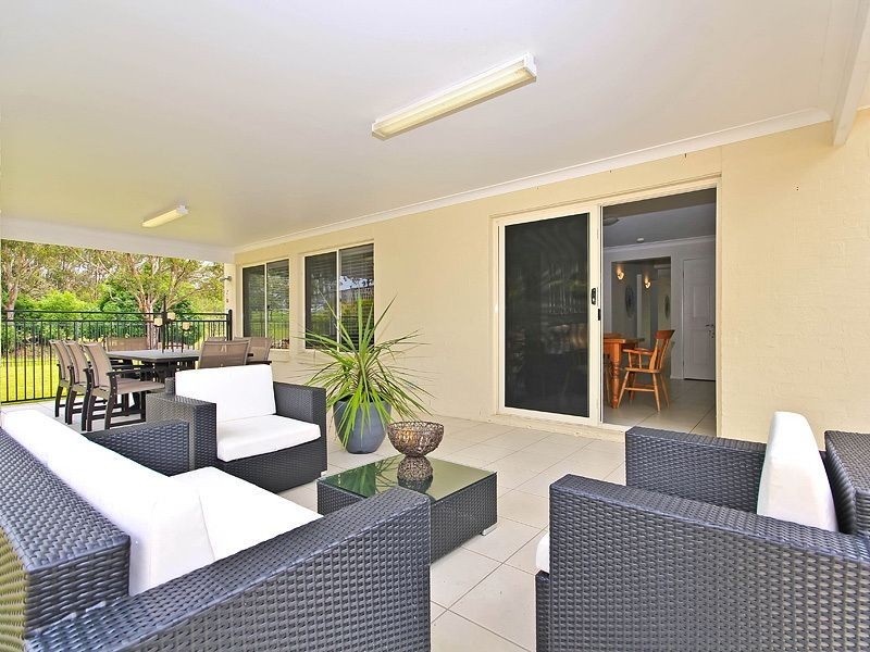24 Lyndhurst Place, Thornlands QLD 4164