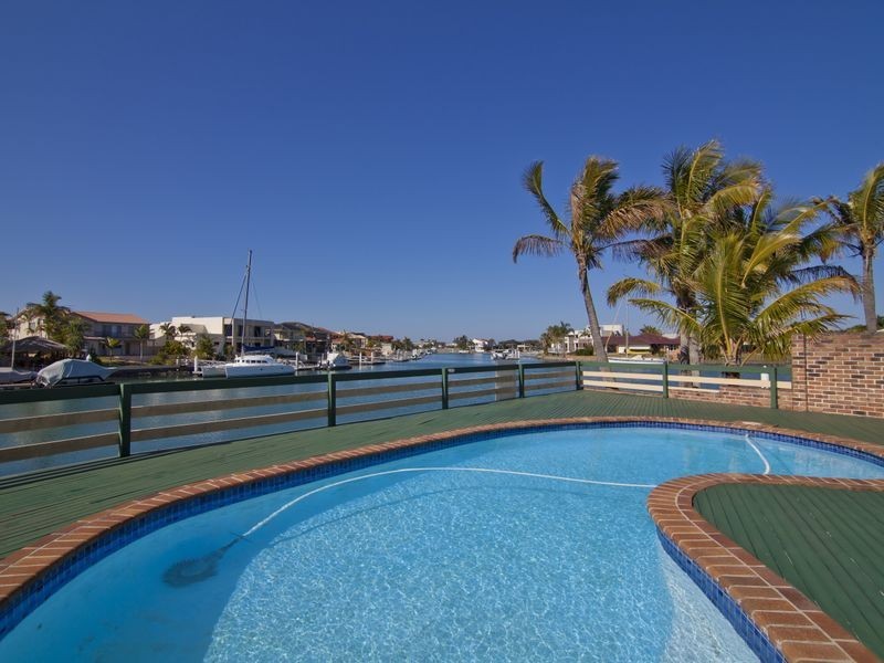 20 Seahaven Court, Raby Bay QLD 4163