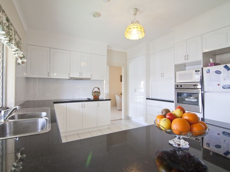 20 Seahaven Court, Raby Bay QLD 4163