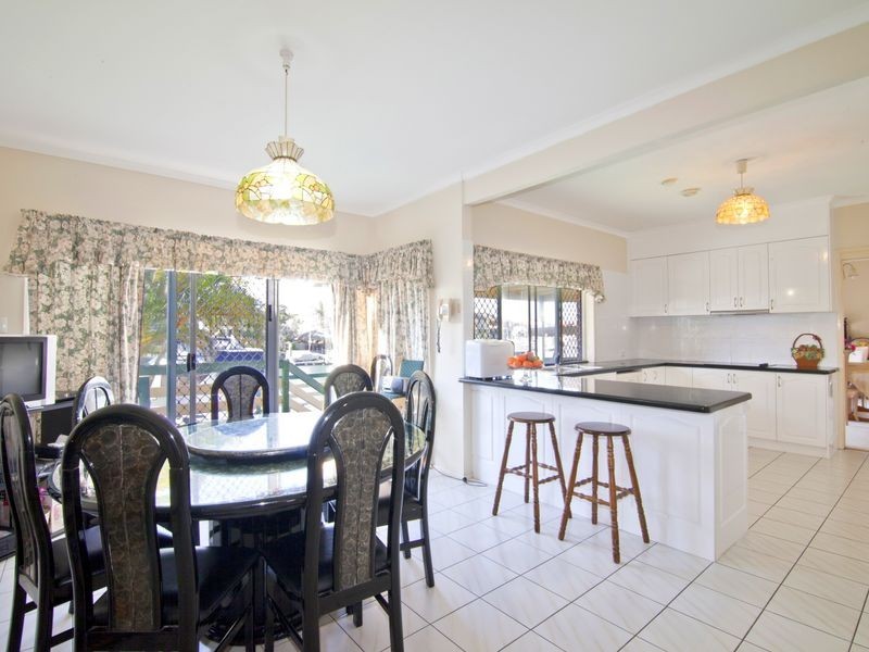 20 Seahaven Court, Raby Bay QLD 4163