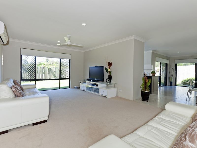 29 Aqua Crescent, Redland Bay QLD 4165