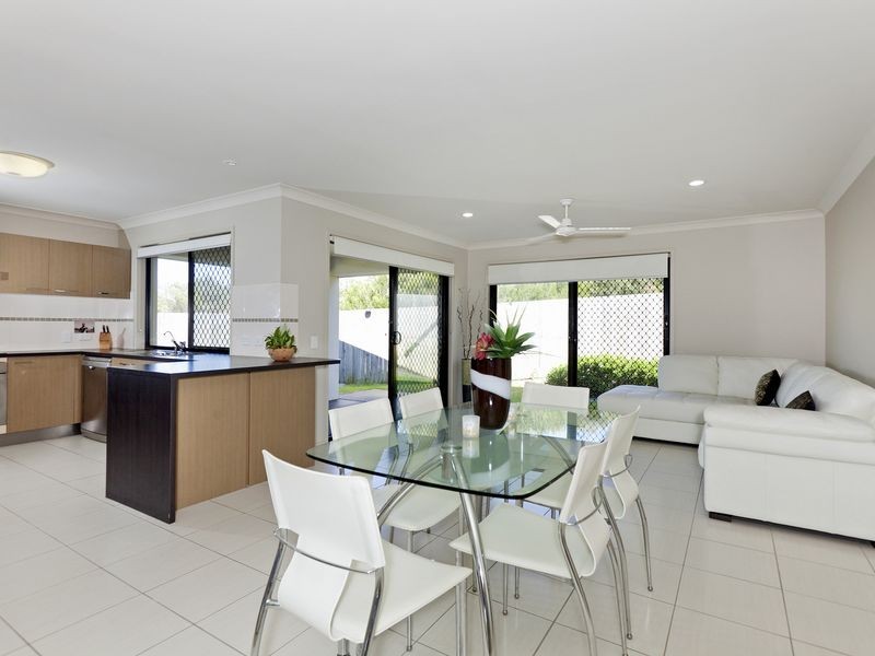 29 Aqua Crescent, Redland Bay QLD 4165