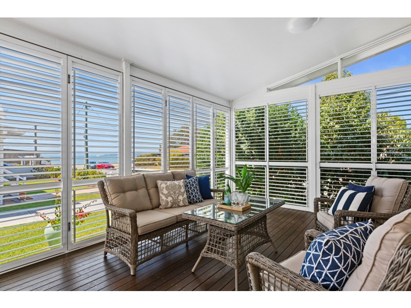 1 Pelican Street, Victoria Point QLD 4165