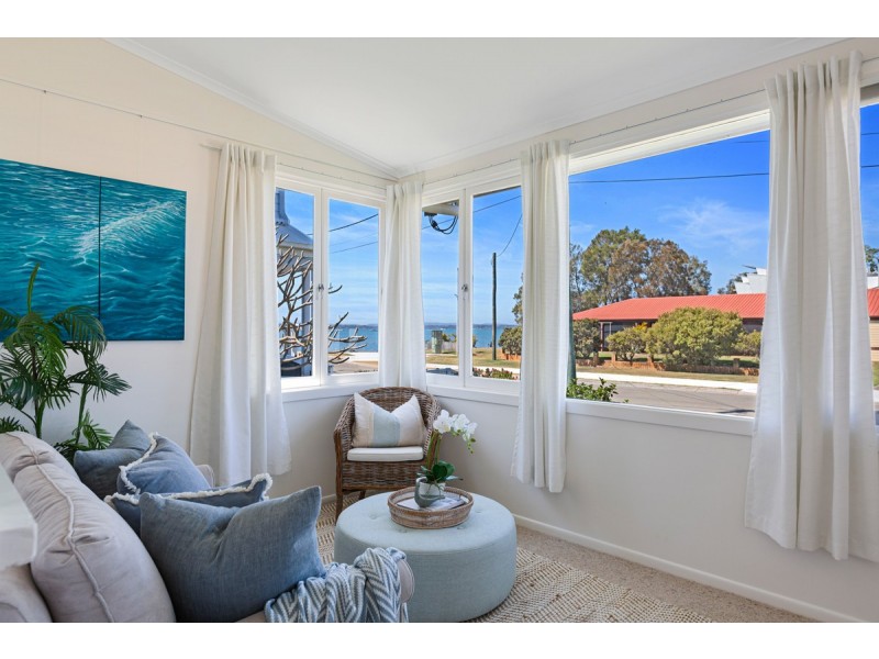 3 Pelican Street, Victoria Point QLD 4165