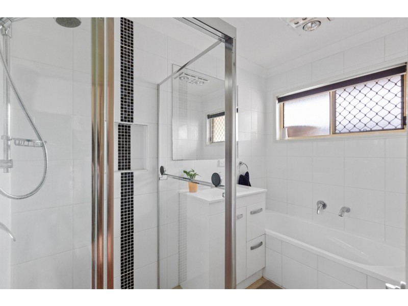 2 Eastern Court, Wellington Point QLD 4160