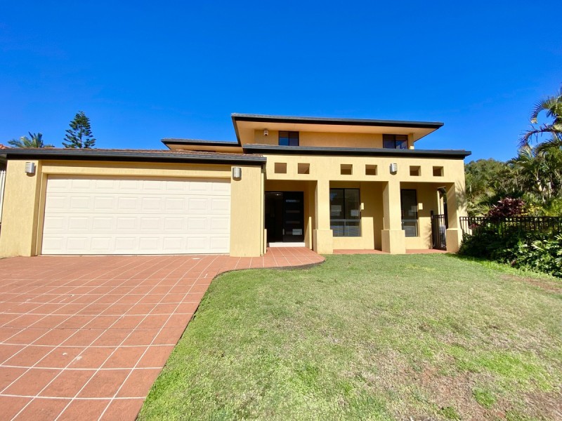 62 The Boulevard, Redland Bay QLD 4165