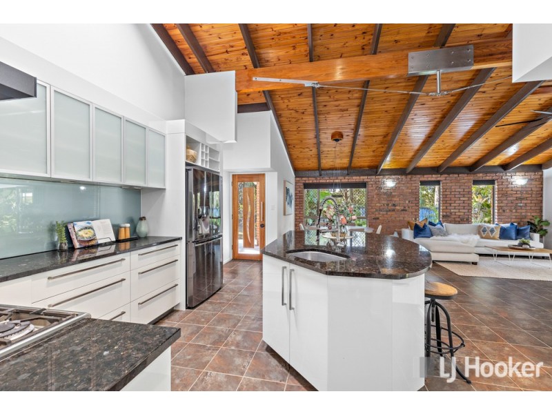 13 Bailey Road, Birkdale QLD 4159