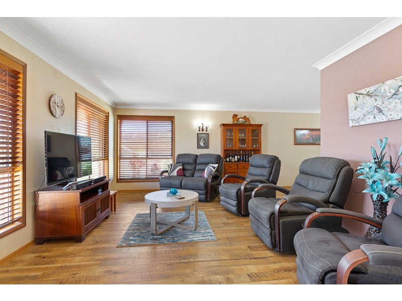 9 Rustic Court, Redland Bay QLD 4165