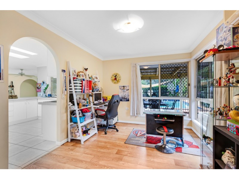 11 Pecan Court, Birkdale QLD 4159