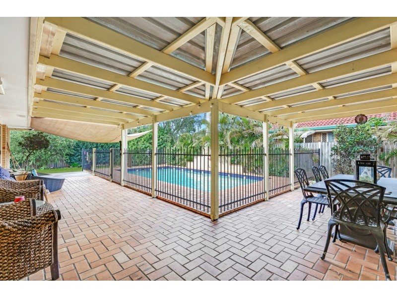 11 Pecan Court, Birkdale QLD 4159