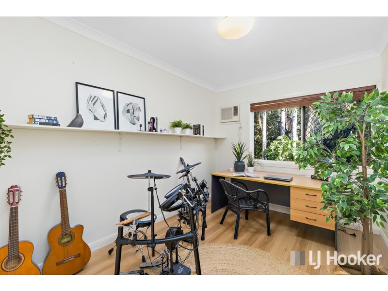 294 Greencamp Road, Wakerley QLD 4154