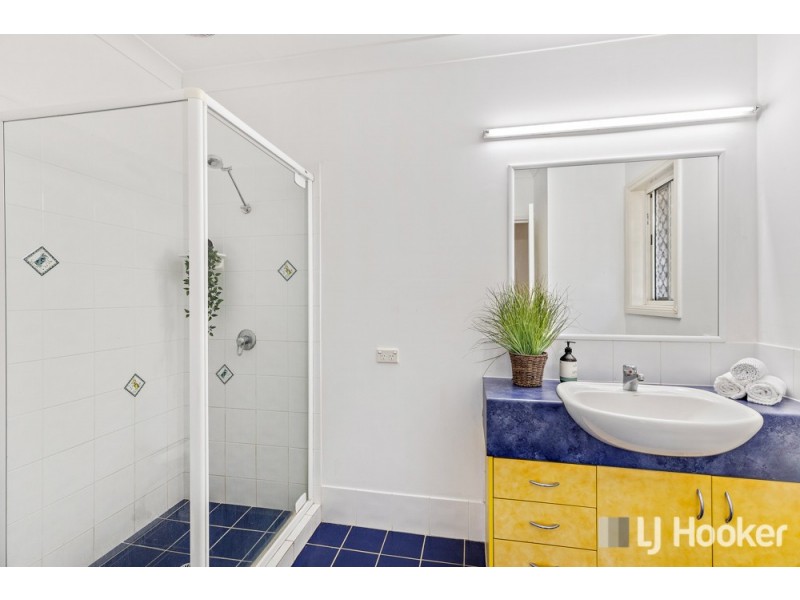 294 Greencamp Road, Wakerley QLD 4154