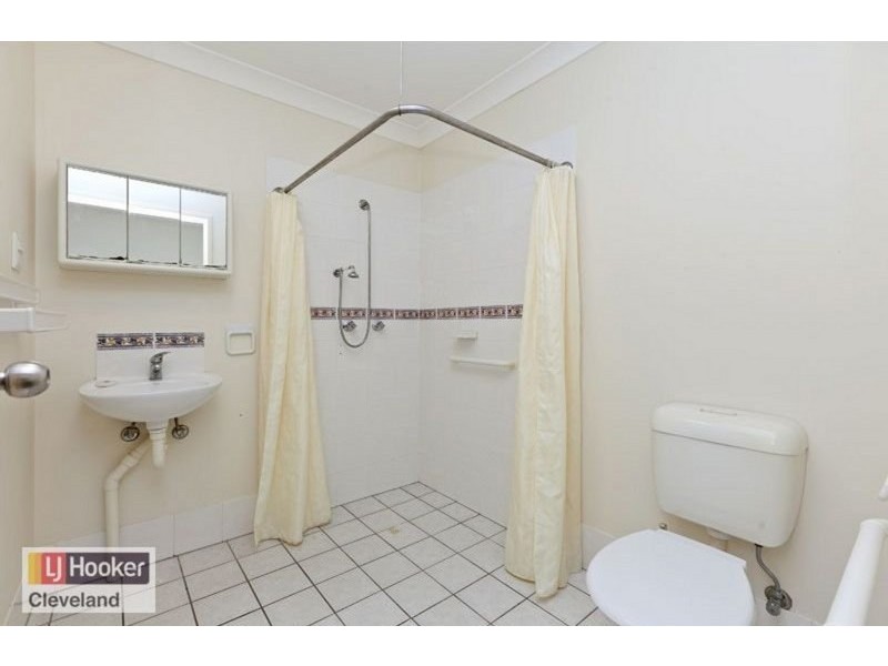 8 & 9/158 Middle Street, Cleveland QLD 4163