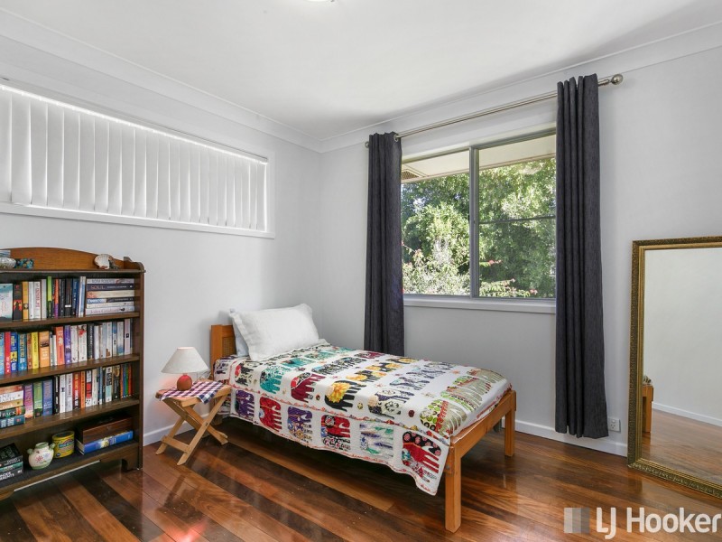 12 Valentia Street, Mansfield QLD 4122