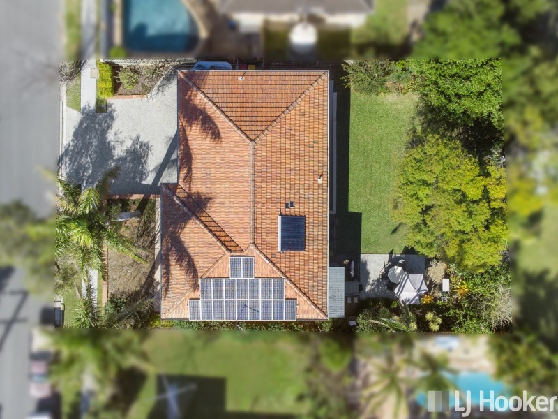 12 Valentia Street, Mansfield QLD 4122