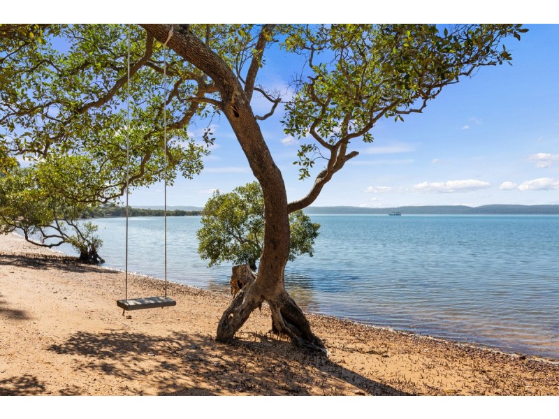 28 Leanne Street, Macleay Island QLD 4184
