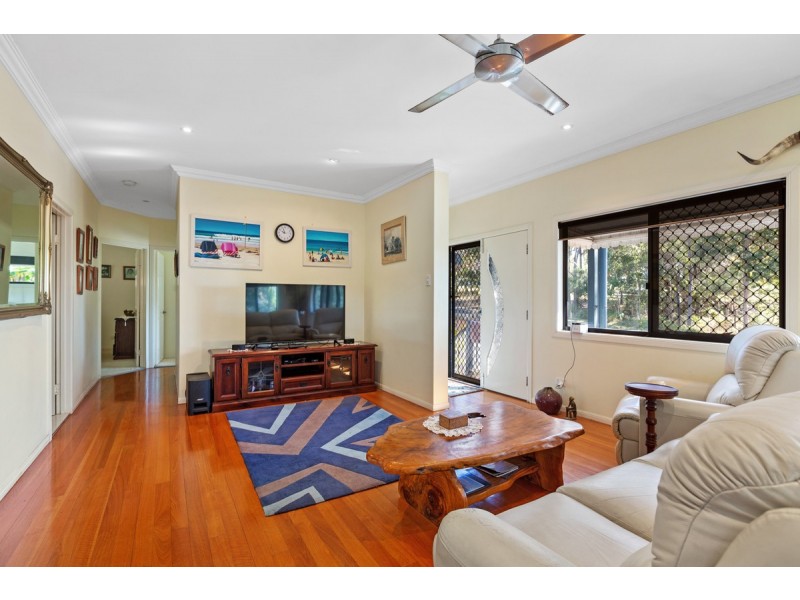 28 Leanne Street, Macleay Island QLD 4184