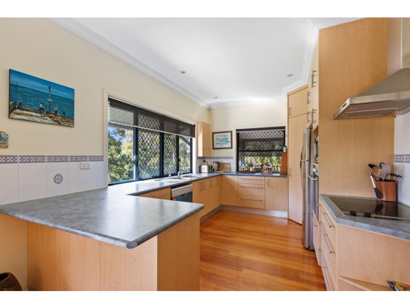28 Leanne Street, Macleay Island QLD 4184