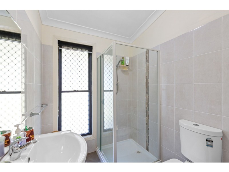 28 Leanne Street, Macleay Island QLD 4184