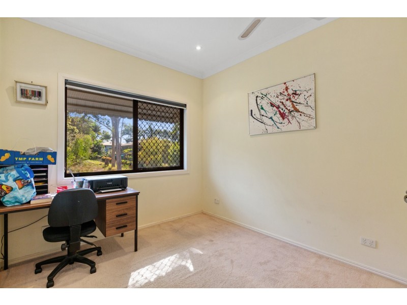 28 Leanne Street, Macleay Island QLD 4184