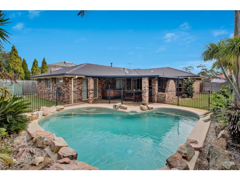 2 Harrogate Terrace, Birkdale QLD 4159