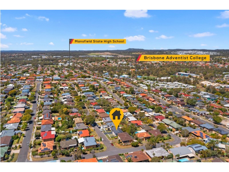 32 Menkira Street, Mansfield QLD 4122