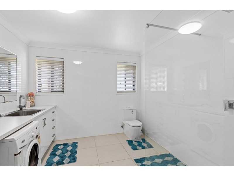 17 Hawk Parade, Thornlands QLD 4164