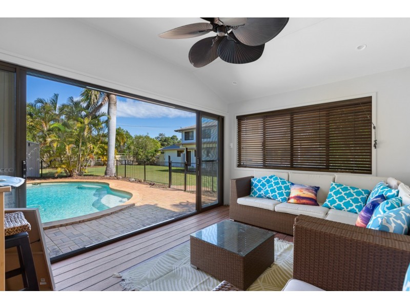 17 Hawk Parade, Thornlands QLD 4164