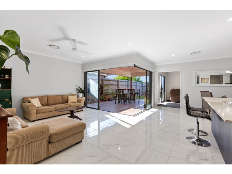 21 Leven Street, Thornlands QLD 4164