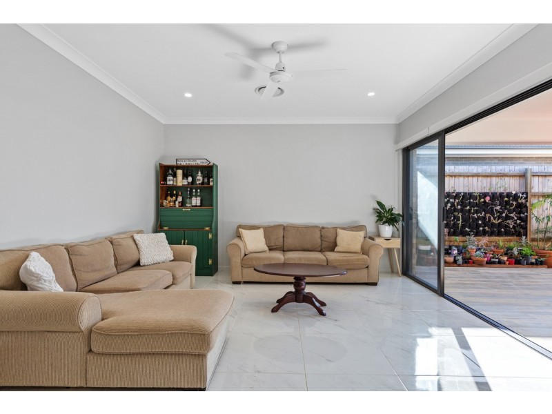 21 Leven Street, Thornlands QLD 4164