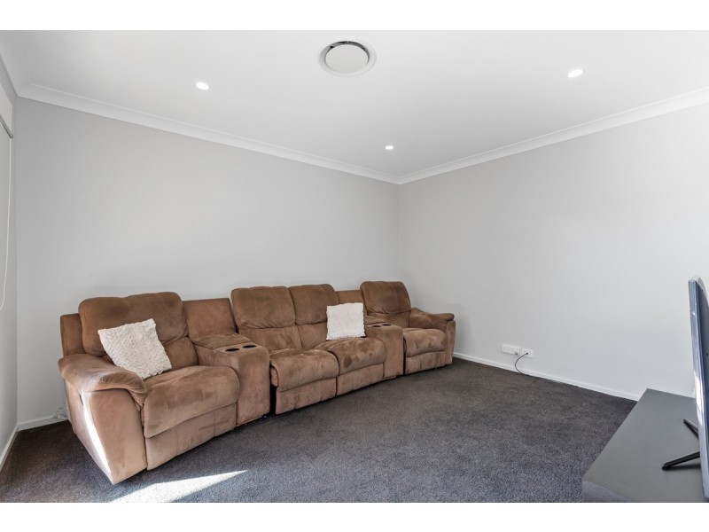 21 Leven Street, Thornlands QLD 4164