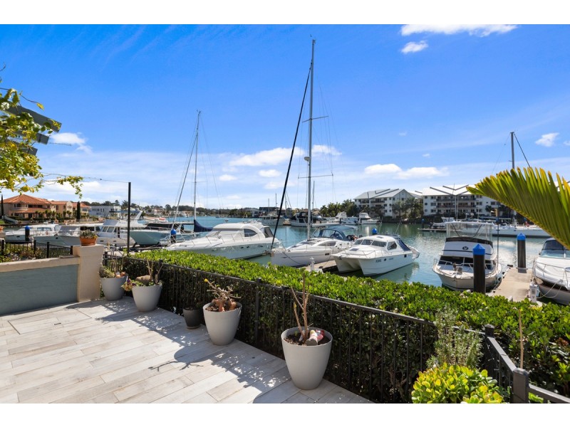 13/6 Harbourview Court, Raby Bay QLD 4163