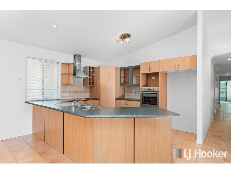 3 Mathison Court, Redland Bay QLD 4165