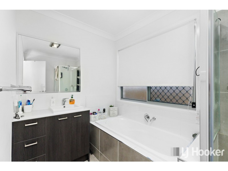 137B Main Street, Redland Bay QLD 4165