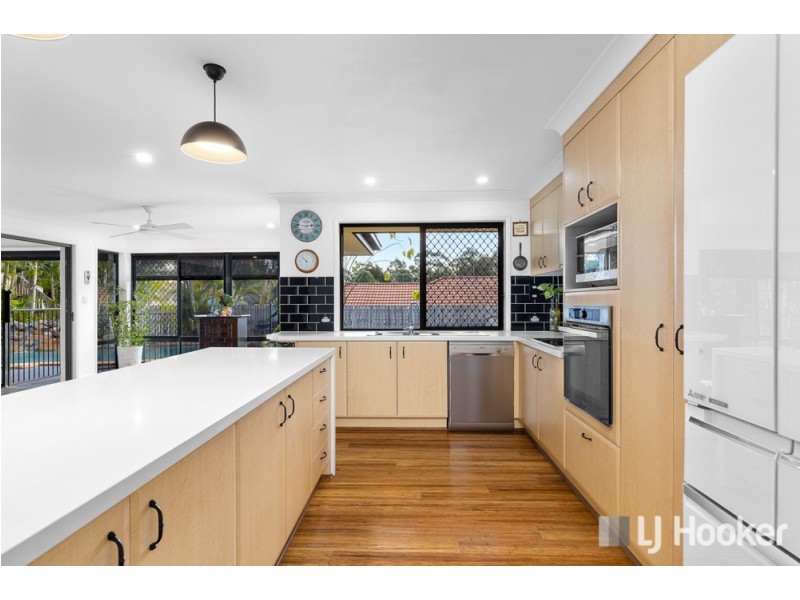 15 Mathison Court, Redland Bay QLD 4165