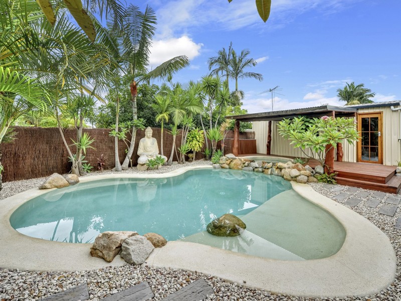 11 Sycamore Parade, Victoria Point QLD 4165