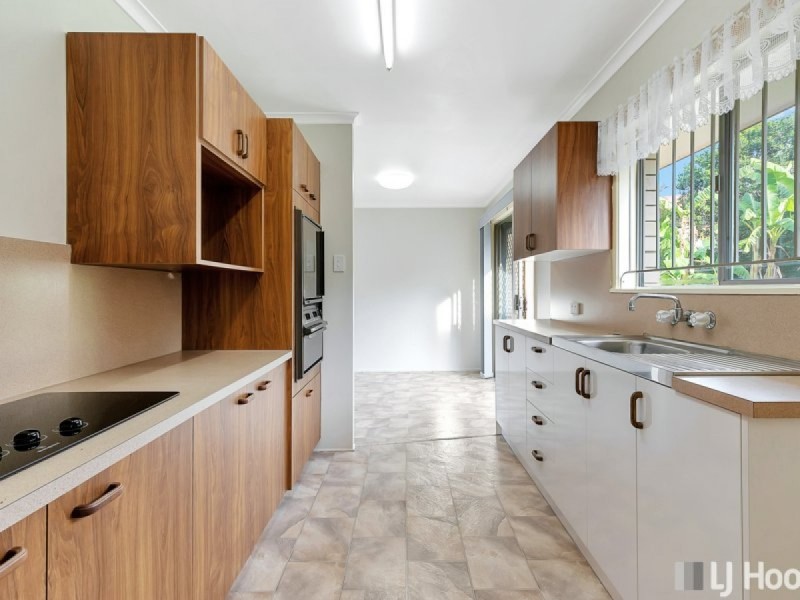 30 Ruth Street, Birkdale QLD 4159