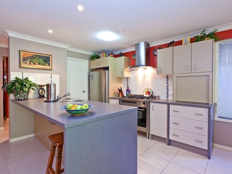 20 Lyndhurst Place, Thornlands QLD 4164