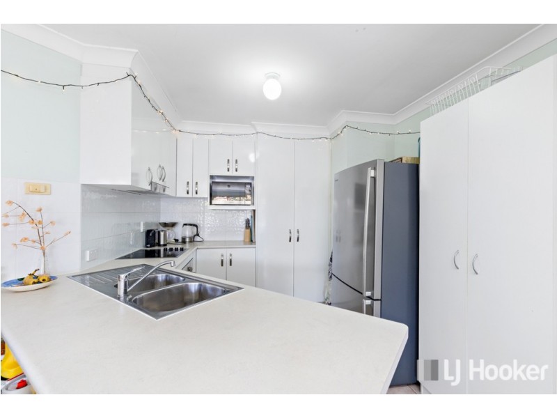 11 Caledonian Crescent, Alexandra Hills QLD 4161