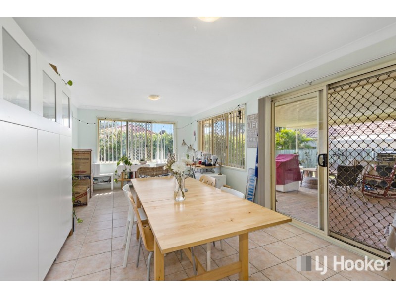 11 Caledonian Crescent, Alexandra Hills QLD 4161