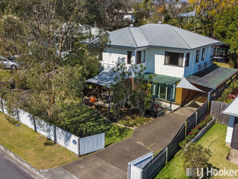 201 Beddoes Street, Holland Park QLD 4121