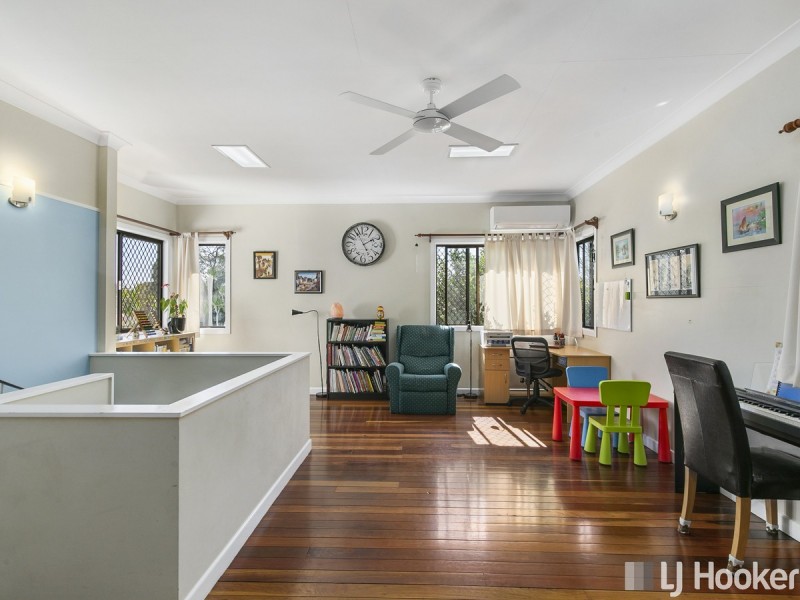 201 Beddoes Street, Holland Park QLD 4121