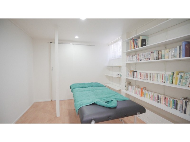 201 Beddoes Street, Holland Park QLD 4121